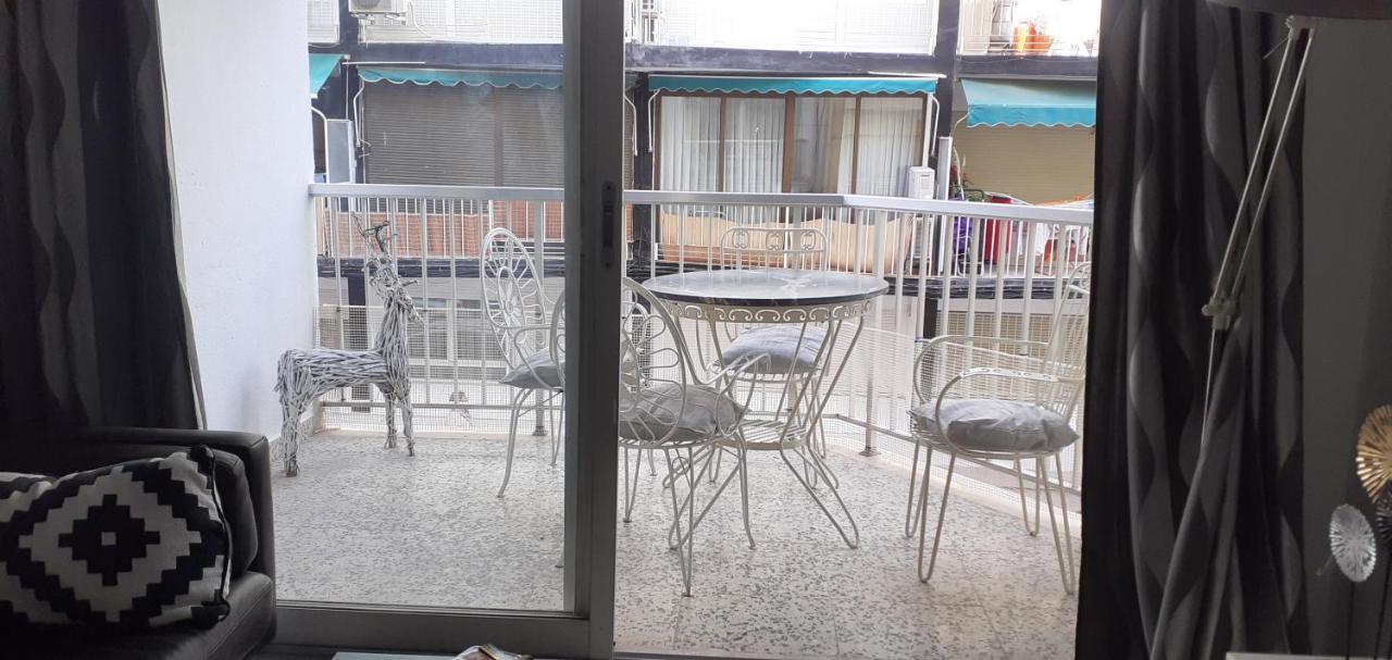 Rainbow Rentals Marques 7 Benidorm Dış mekan fotoğraf