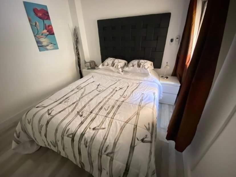 Rainbow Rentals Marques 7 Benidorm Dış mekan fotoğraf